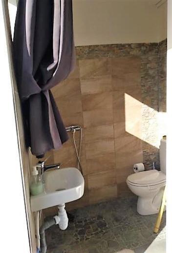 Chambre Avec Cuisine Et Sdb Semi-Privatives Separees Dans Un Ecrin De Verdure 레자빔 외부 사진